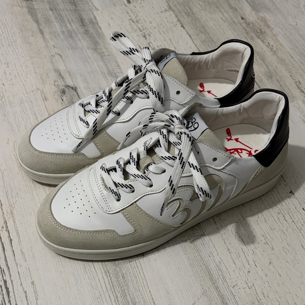 33.9 The Original White and Black Women's Sneakers - Picture 4 of 12